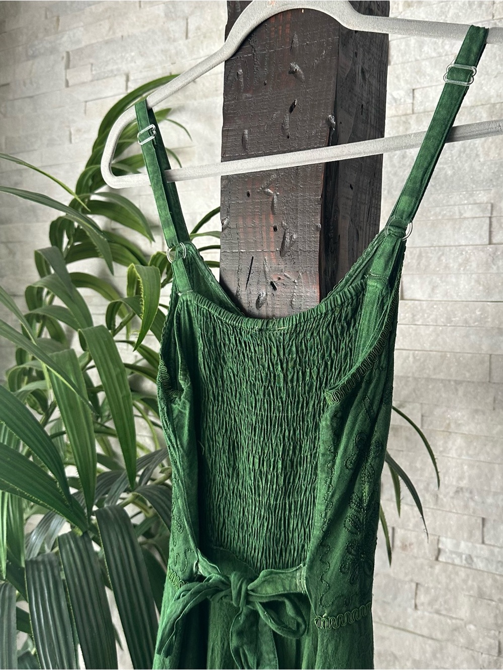 Ocean Queen Hawaii Green Fairycore faecore Embroidered Smocked Dress Size L/XL - Picture 10 of 10